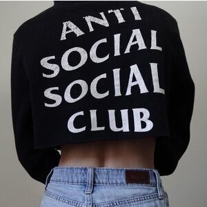 Antisocial club sweatshirt cropped sz L